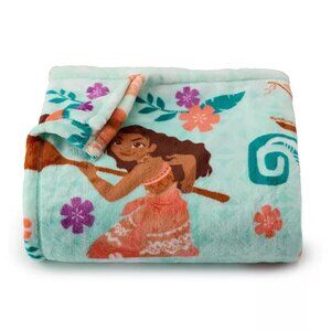 New Disney's Oversized Moana Supersoft Printed Plush Throw by The Big One